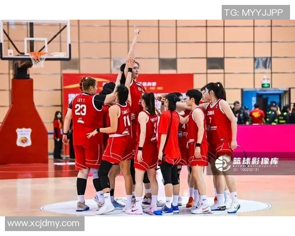 广东女篮与八一女篮激战正酣精彩对决引发球迷热烈关注与期待 广东女篮与八一女篮激战正酣精彩对决引发球迷热烈关注与期待