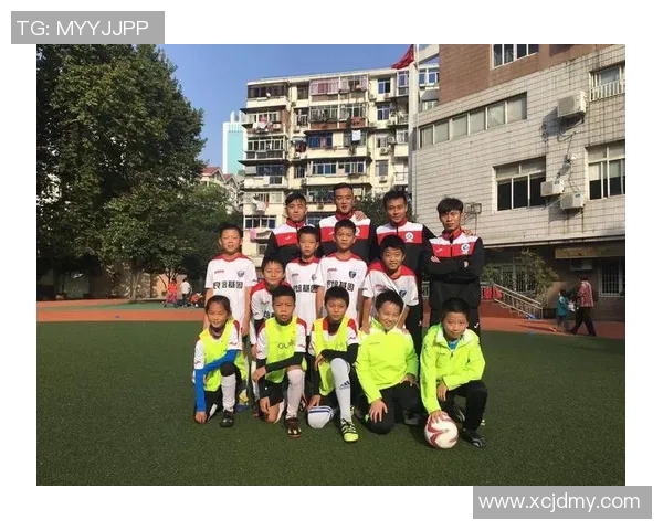 光芒四射的足球明星们谁能在绿茵场上闪耀夺目引领风潮